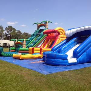 happy-kids-inflatables-1