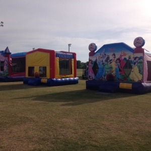 happy-kids-inflatables-14